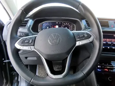 Volkswagen Tiguan 2021, 56544 км, за 33029.4 USD - фото 8