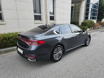 Hyundai Grandeur 2019, 172311 км, за 7351.98 USD