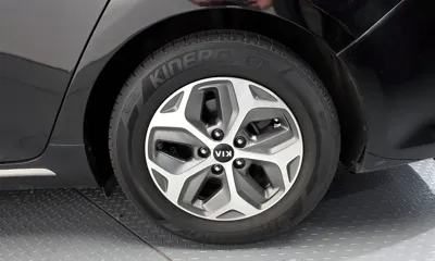 Kia K5 2019, 133094 км, за 8060.84 USD - фото 21