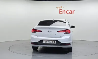 Hyundai Avante 2020, 94479 км, за 7548.9 USD