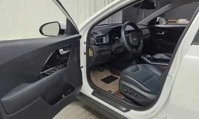 Kia Niro 2019, 52841 км, за 13348.96 USD - фото 10