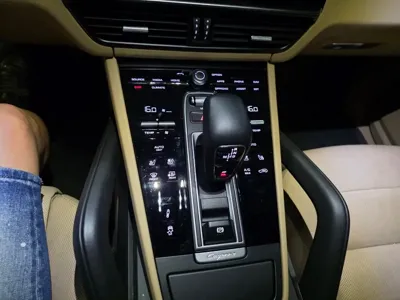 Porsche Cayenne 2023, 39552 км, за 63326.33 USD - фото 7