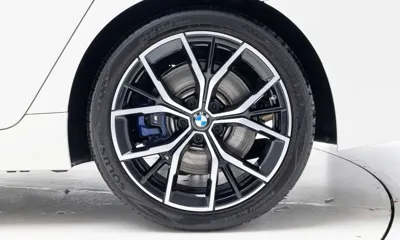 BMW 5-Series 2022, 25850 км, за 26652.79 USD