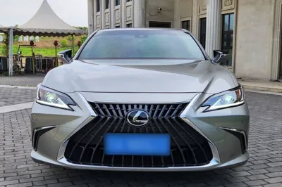 Lexus ES 2022, 41200 км, за 30273 USD