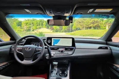 Lexus ES 2022, 41200 км, за 30273 USD - фото 16
