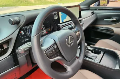 Lexus ES 2022, 41200 км, за 30273 USD - фото 17