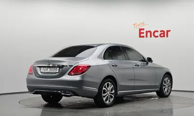 Mercedes-Benz C-Class 2015, 58574 км, за 8990.23 USD