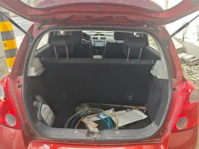 Suzuki Swift 2016, 97000 км, за 2656.06 USD