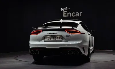 Kia Stinger 2019, 72262 км, за 12295.09 USD