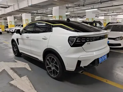 Lynk & Co 05 2020, 80000 км, за 8811.08 USD