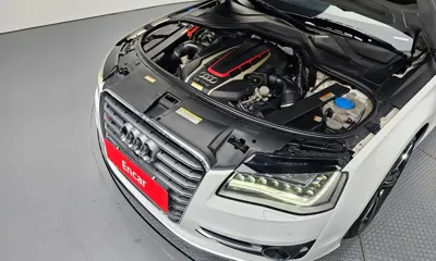 Audi S8 2014, 153081 км, за 17120.58 USD - фото 6
