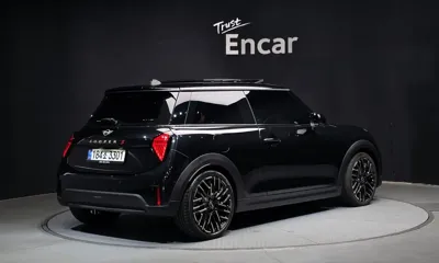 MINI Cooper 2025, 24081 км, за 20283.58 USD