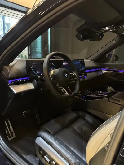 BMW 5-Series 2024, 19000 км, за 49775.29 USD - фото 6