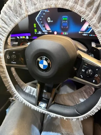 BMW 5-Series 2024, 19000 км, за 49775.29 USD - фото 7