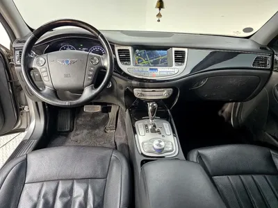Hyundai Genesis 2013, 166371 км, за 2428.78 USD