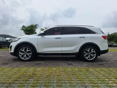 Kia Sorento 2015, 216212 км, за 5534.93 USD