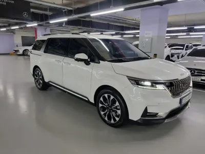 Kia Canival 2023, 35049 км, за 13668.03 USD