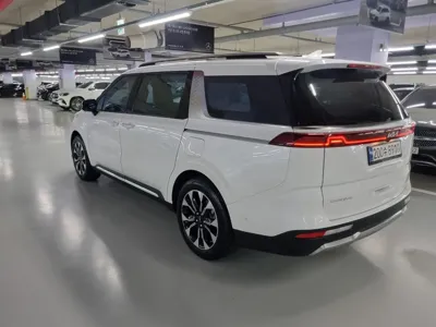 Kia Canival 2023, 35049 км, за 13668.03 USD