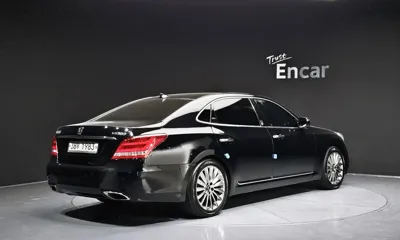 Hyundai Equus 2014, 184412 км, за 4162.54 USD
