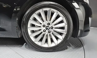 Hyundai Equus 2014, 184412 км, за 4162.54 USD