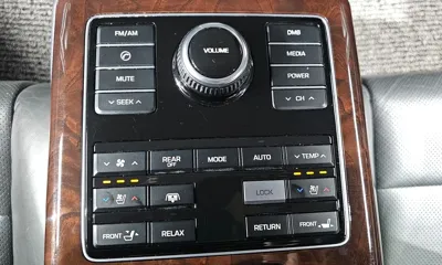 Hyundai Equus 2014, 184412 км, за 4162.54 USD - фото 19