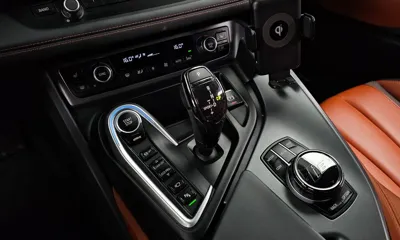 BMW i8 2019, 44151 км, за 65116.86 USD - фото 9