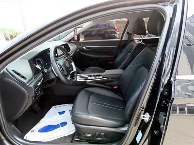 Hyundai Sonata 2023, 21118 км, за 14113.17 USD