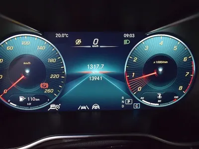 Mercedes-Benz GLC-Class 2022, 13905 км, за 28469.07 USD - фото 11