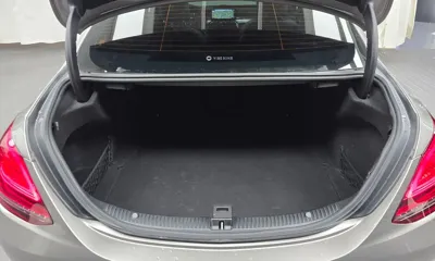 Mercedes-Benz C-Class 2020, 56917 км, за 13285.98 USD - фото 20