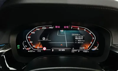 BMW 5-Series 2022, 50329 км, за 26191.41 USD - фото 8