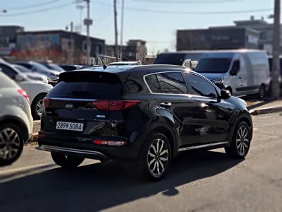 Kia Sportage 2016, 157942 км, за 5194.04 USD