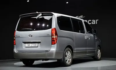 Hyundai Starex 2012, 223418 км, за 4304.63 USD