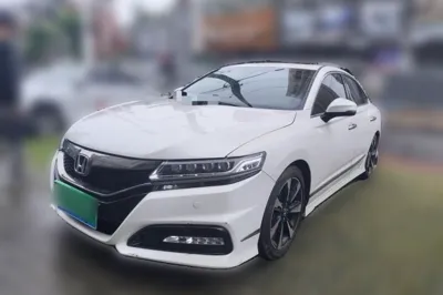 Honda Spirior · 2015 год