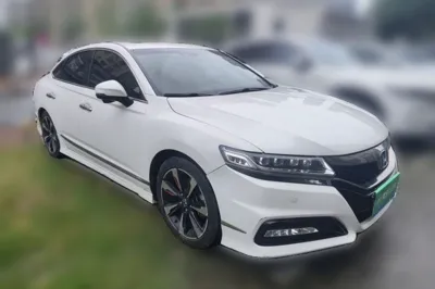 Honda Spirior 2015, 109600 км, за 11494 USD