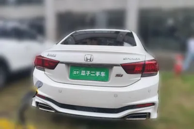 Honda Spirior 2015, 109600 км, за 11494 USD