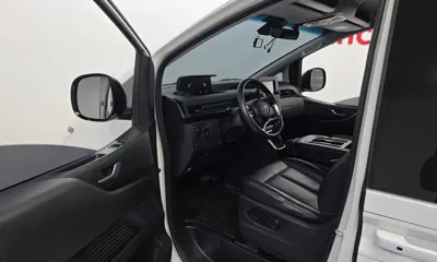 Hyundai Staria 2022, 73899 км, за 18884.48 USD - фото 10