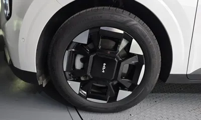 Kia Canival 2025, 6095 км, за 25240.72 USD