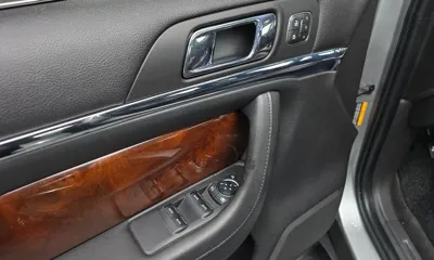 Lincoln MKS 2013, 150078 км, за 2642.38 USD - фото 17