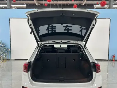 Volkswagen T-Roc 2022, 24000 км, за 17431.68 USD