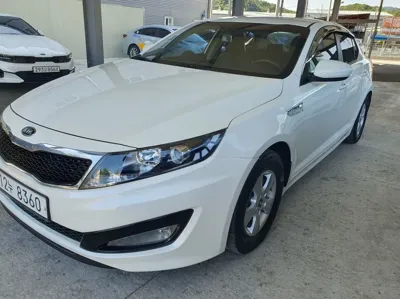 Kia K5 · 2011 год