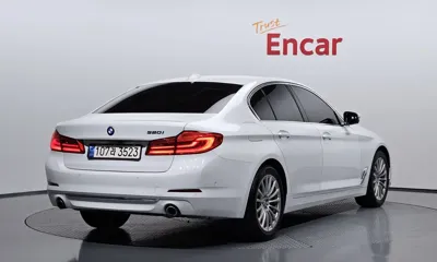 BMW 5-Series 2020, 49474 км, за 18970.72 USD