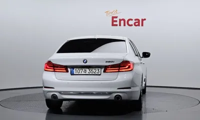 BMW 5-Series 2020, 49474 км, за 18970.72 USD