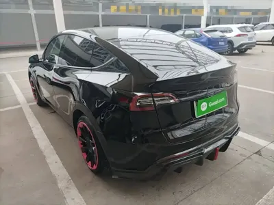 Tesla Model Y 2023, 103900 км, за 22395.09 USD