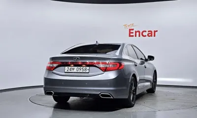 Hyundai Grandeur 2016, 74021 км, за 5185.77 USD