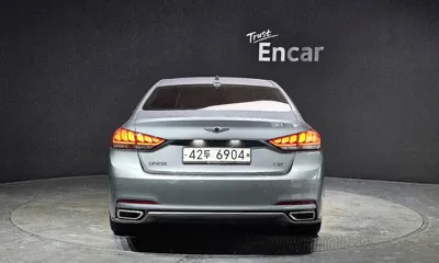 Hyundai Genesis 2015, 171162 км, за 5880.41 USD