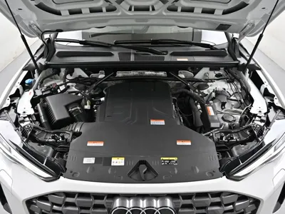 Audi Q5 2025, 1575 км, за 37703.95 USD - фото 6