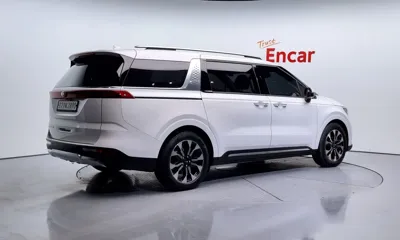 Kia Canival 2021, 77032 км, за 20846.92 USD