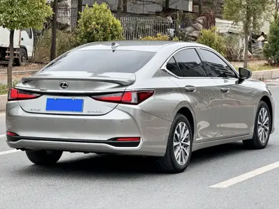 Lexus ES 2024, 38000 км, за 38217.82 USD - фото 7