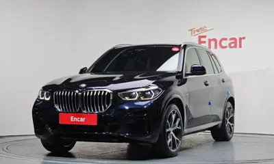 BMW X5 · 2022 год