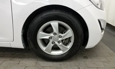 Hyundai Avante 2014, 135483 км, за 2625.71 USD